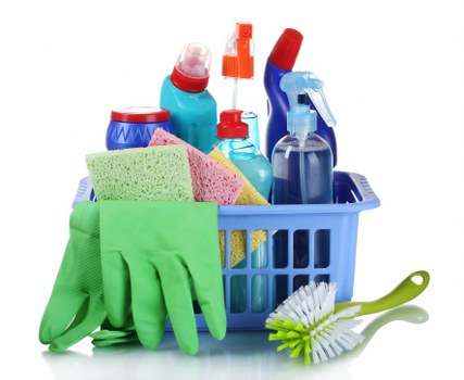 Cleaning tools and payment documentation for a confirmed service